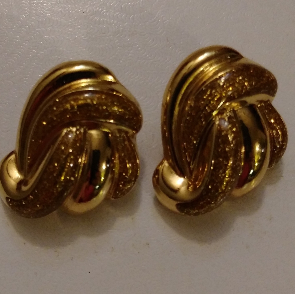 Vintage 2Tone Gold Earings